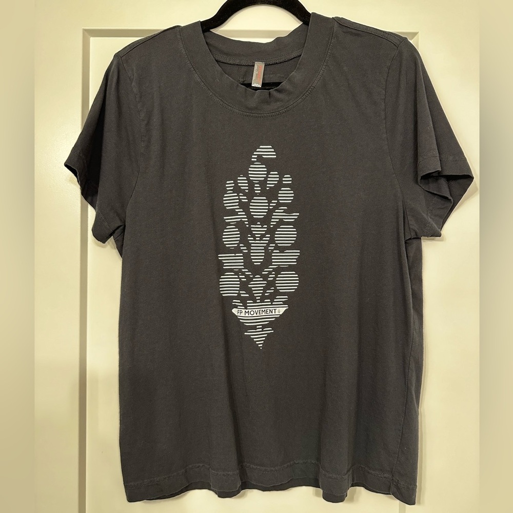 Free People Movement tee | size large